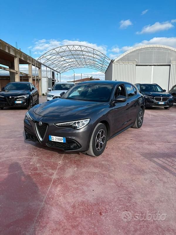 Usata Alfa Romeo Stelvio 190 CV (139 kW) 2022 Grigio SUV