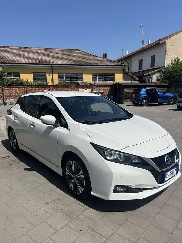 Usata Nissan Leaf Tekna 89 kW (122 CV) 2022 Utilitaria