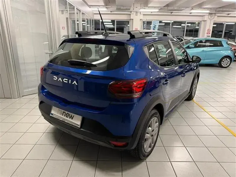 Usata Dacia Sandero Comfort 91 CV (66 kW) 2023 Blu/azzurro Berlina