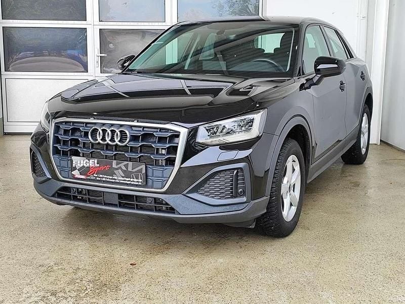 Nero zaffiro Usata 2023 Audi Q2 Admired SUV | 24.500 € (Super prezzo) - Immagine 1/4
