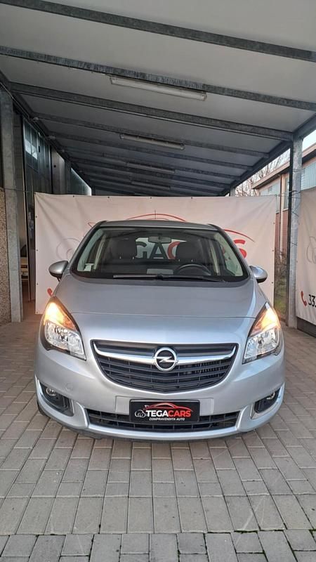 Usata Opel Meriva Design Edition 95 CV (69 kW) 2017 Argento Monovolume
