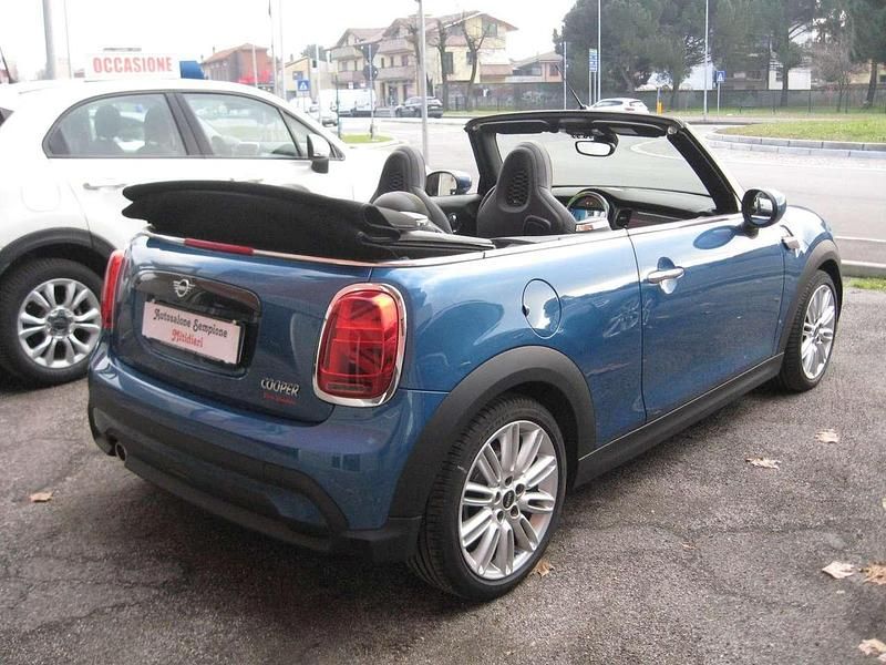 Usata Mini John Cooper Works Cabriolet 136 CV (100 kW) 2021 Island blue Cabrio