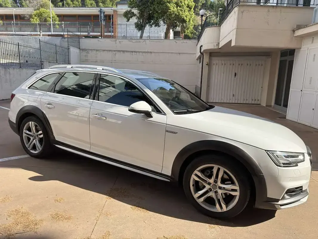 Usata Audi A4 Allroad Business 190 CV (139 kW) 2018 Station wagon