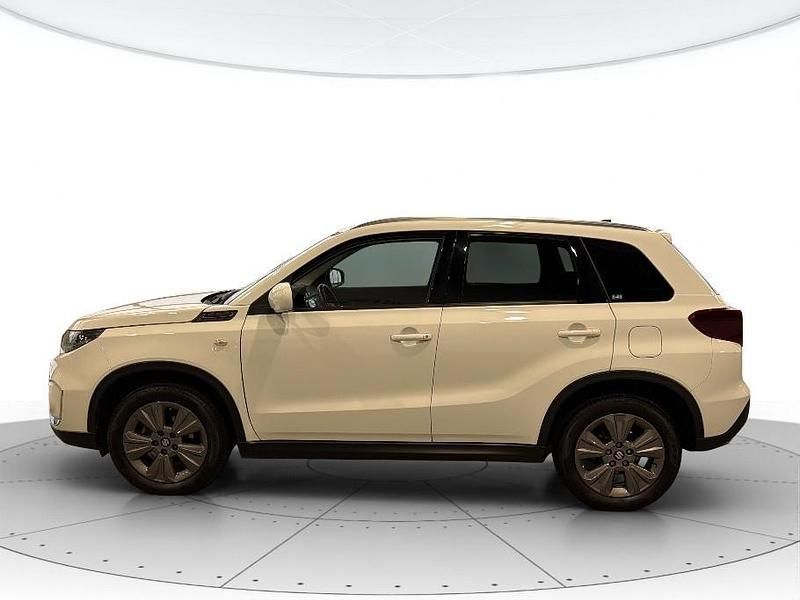 Usata Suzuki Vitara Cool 129 CV (94 kW) 2022 Bianco SUV