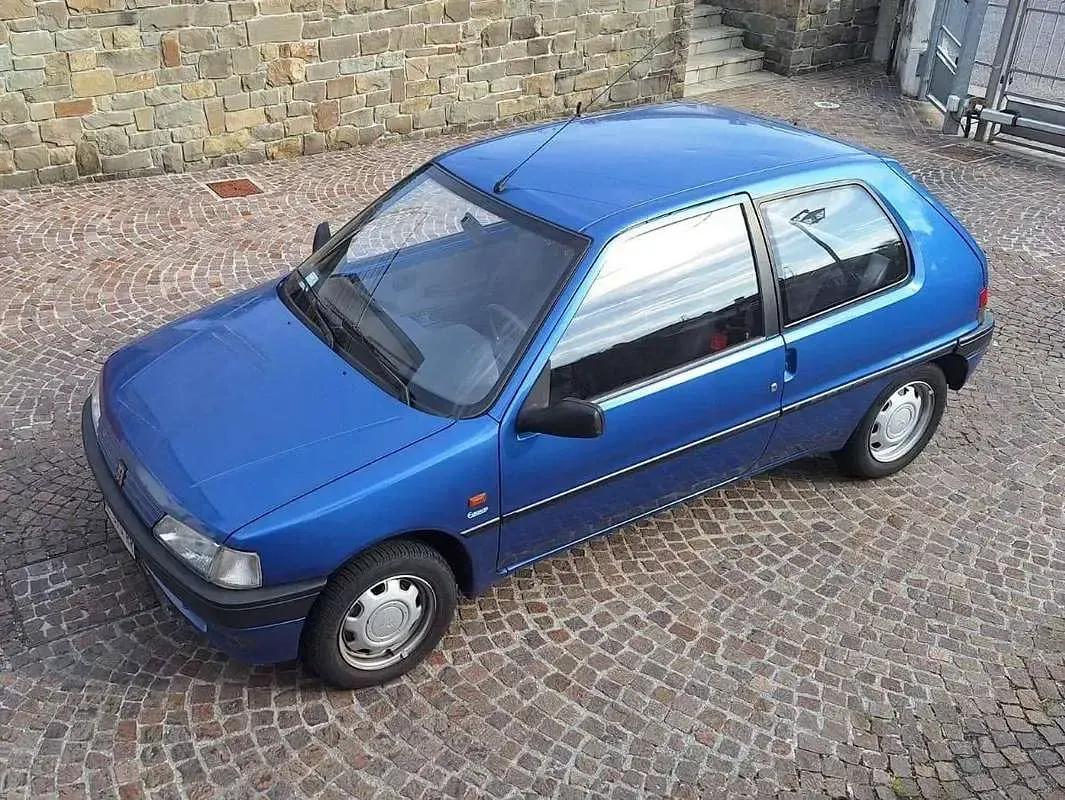 Usata Peugeot 106 50 CV (36 kW) 1994 Blu/azzurro Utilitaria