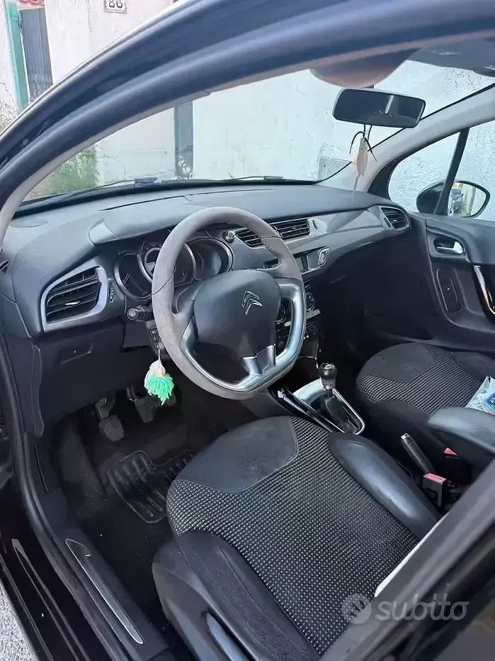Usata Citroën C3 68 CV (50 kW) 2013 Nero Berlina
