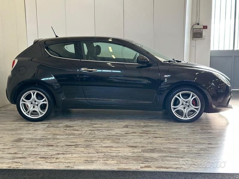 Usata Alfa Romeo MiTo Distinctive 119 CV (87 kW) 2010 Nero Utilitaria