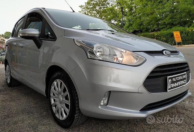 Usata Ford B-MAX Titanium 95 CV (69 kW) 2016 Grigio Monovolume