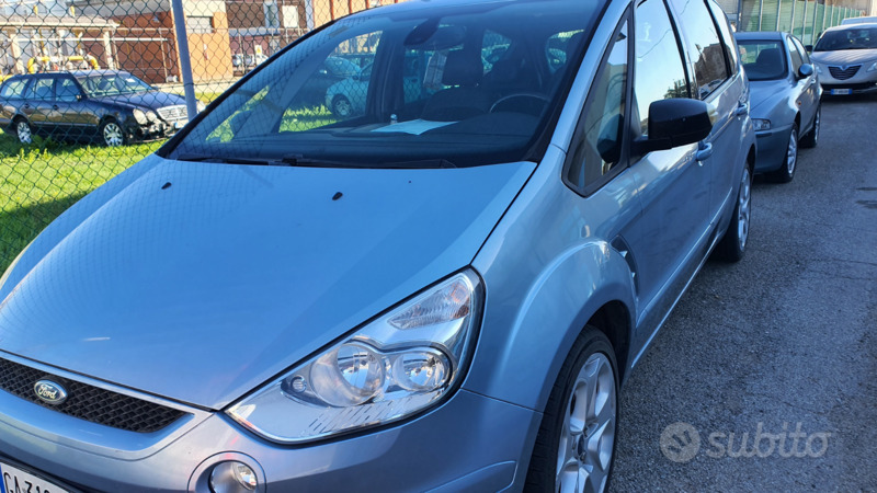 Usato 2007 Ford S-MAX 1.8 Diesel 125 CV (4.000 €)