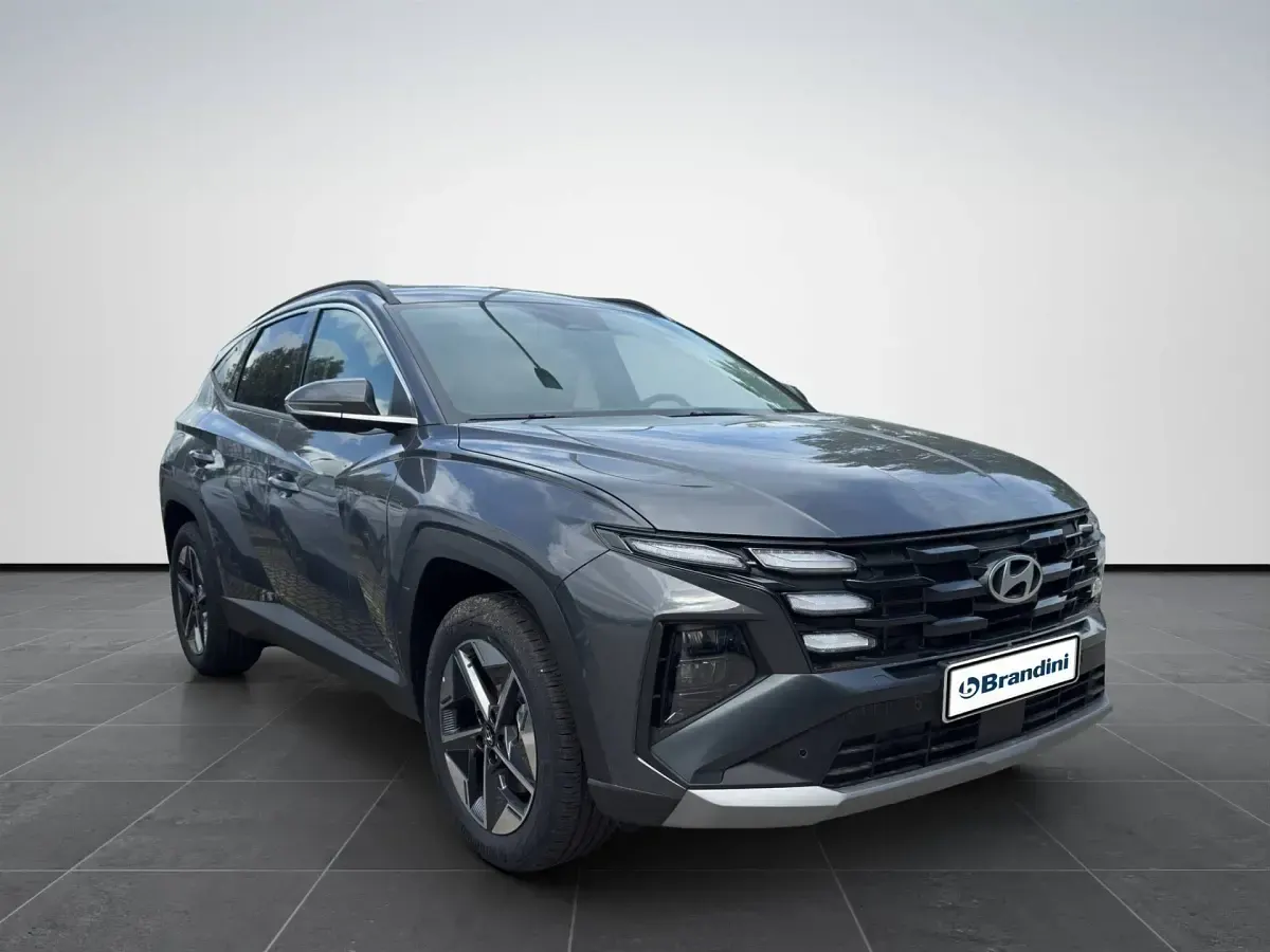 Uusi Hyundai Tucson 218 HP (160 kW) 2026 Harmaa Katumaasturi