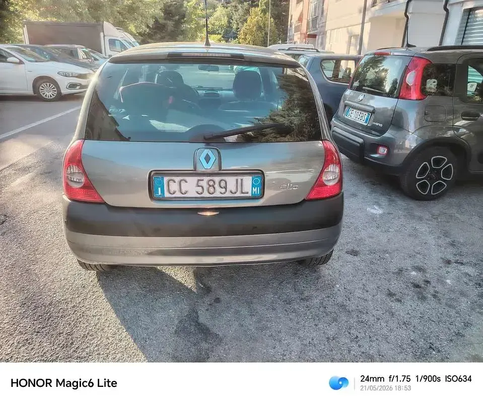 Usata Renault Clio II Expression 58 CV (42 kW) 2003 Berlina