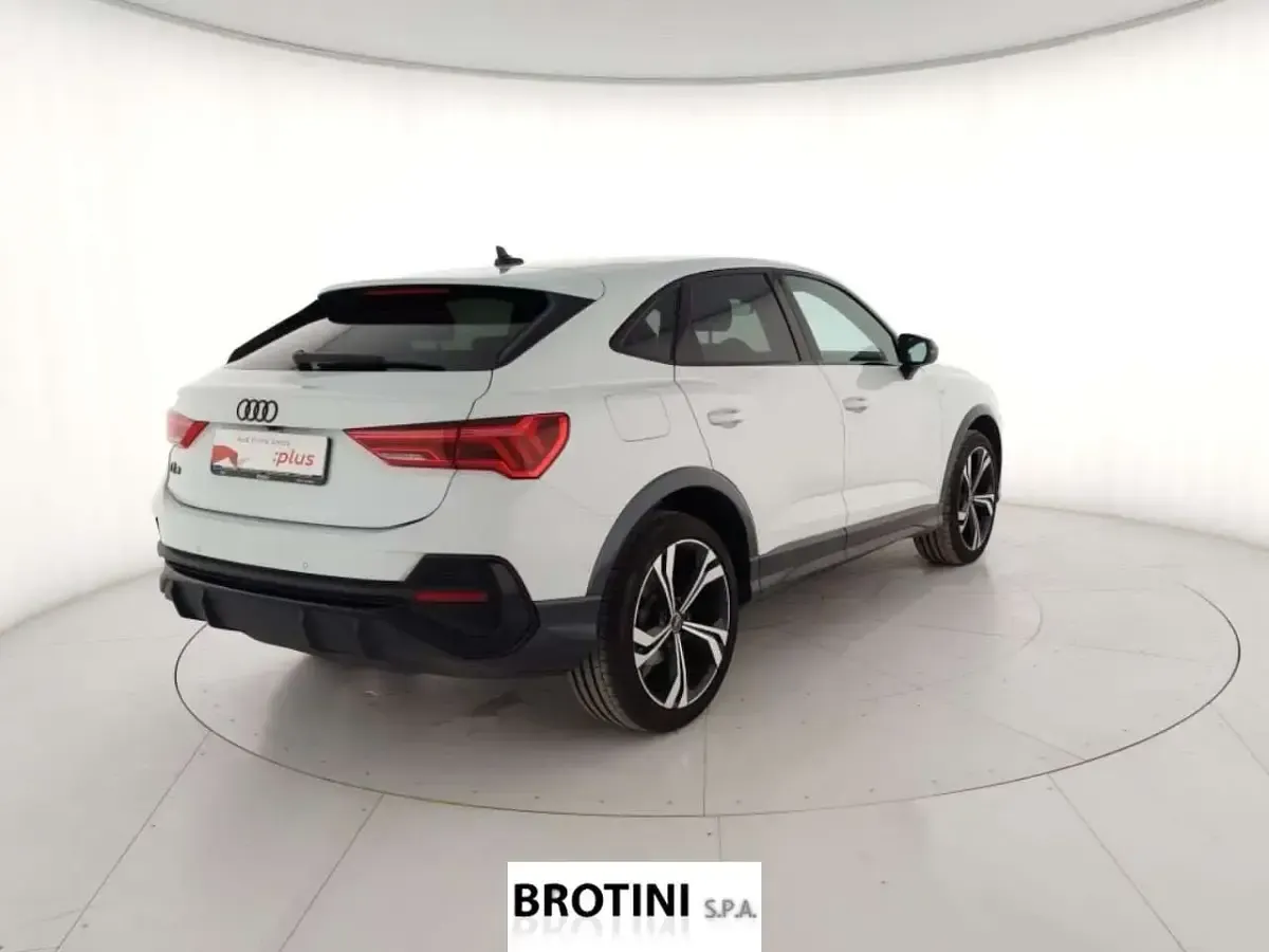 Usata Audi Q3 Design 150 CV (110 kW) 2023 Bianco SUV