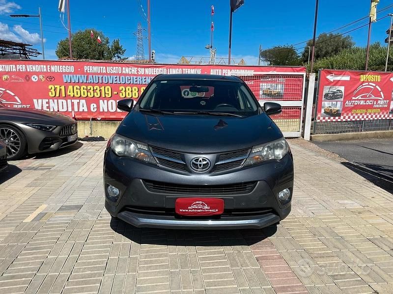 Usata Toyota RAV4 Active 150 CV (110 kW) 2014 Grigio SUV