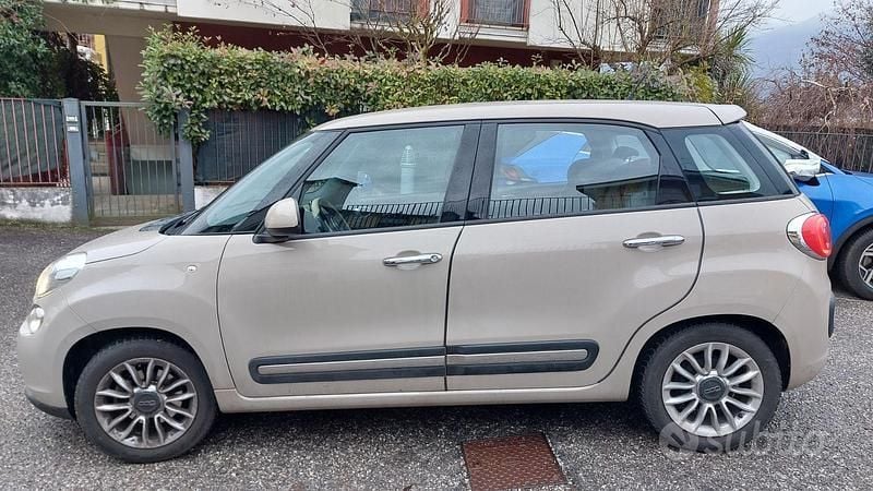 Usata 2014 Fiat 500L Monovolume | 7500 € - Immagine 1/4