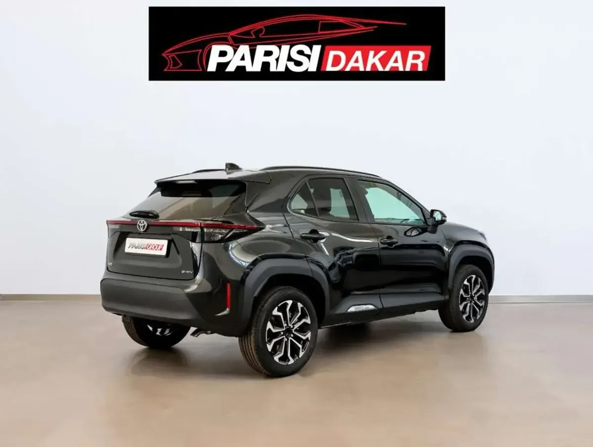 Nuova Toyota Yaris Cross Trend 92 CV (67 kW) 2026 Nero SUV