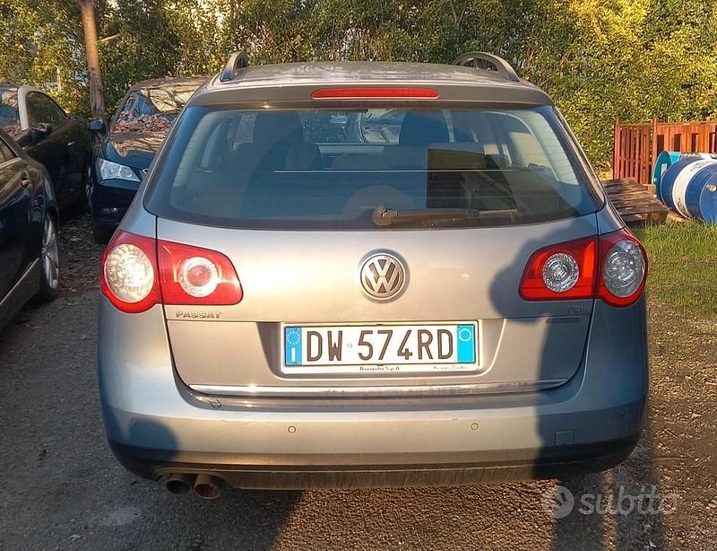 Usata VW Passat Trendline 110 CV (80 kW) 2008 Blu Station wagon