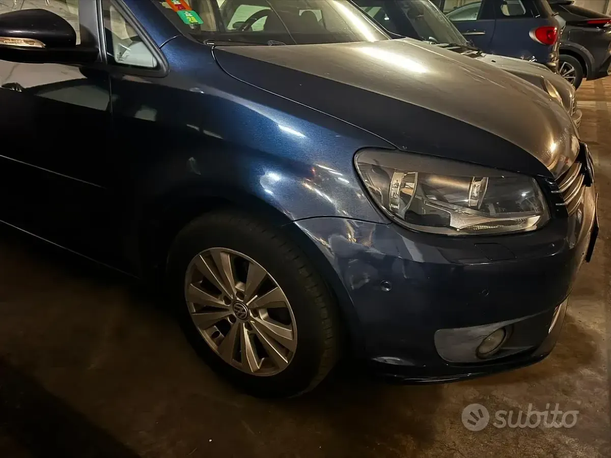 Usata VW Touran 140 CV (102 kW) 2015 Bluazzurro Monovolume