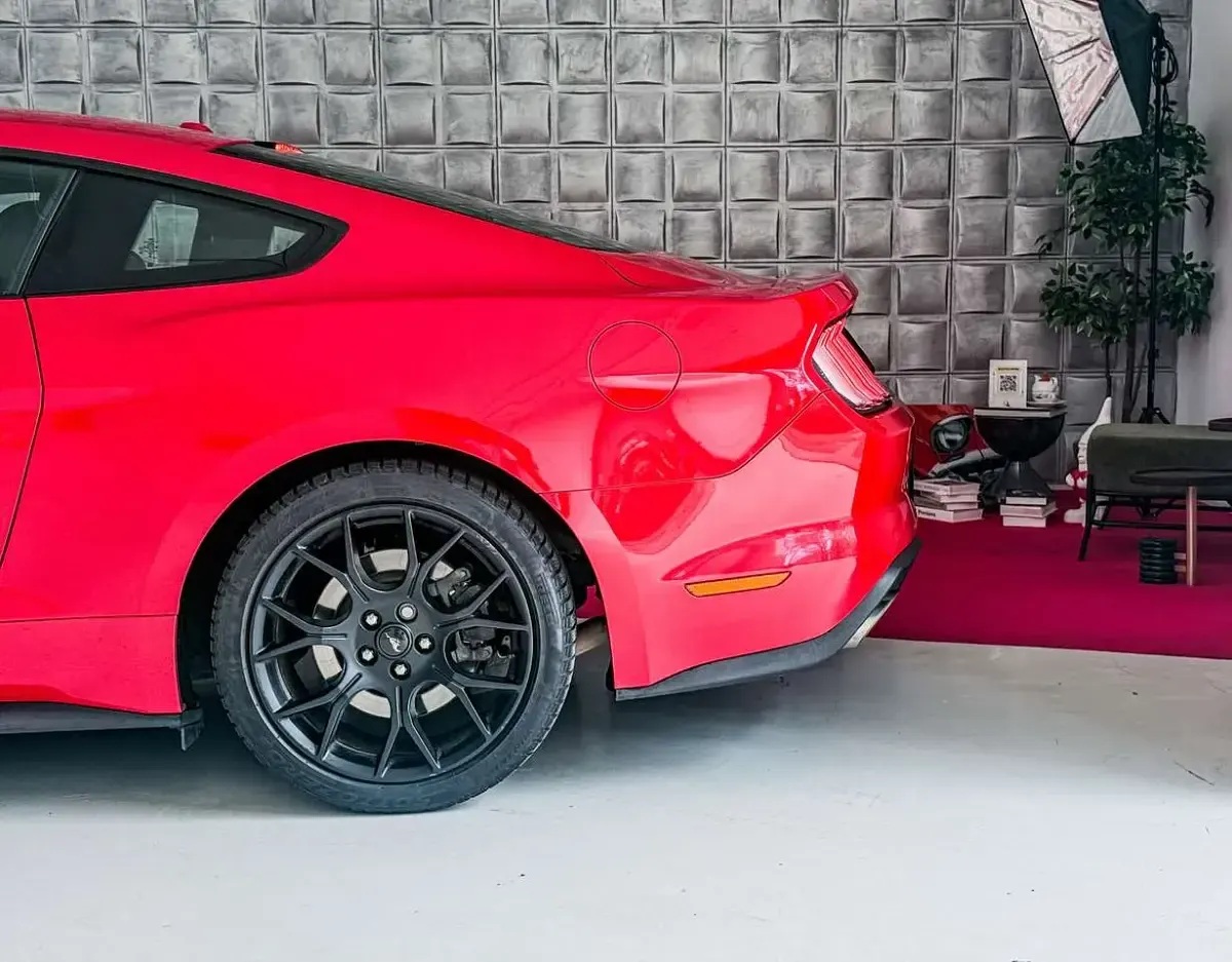 Usata Ford Mustang Fastback 290 CV (213 kW) 2019 Rosso Coupé