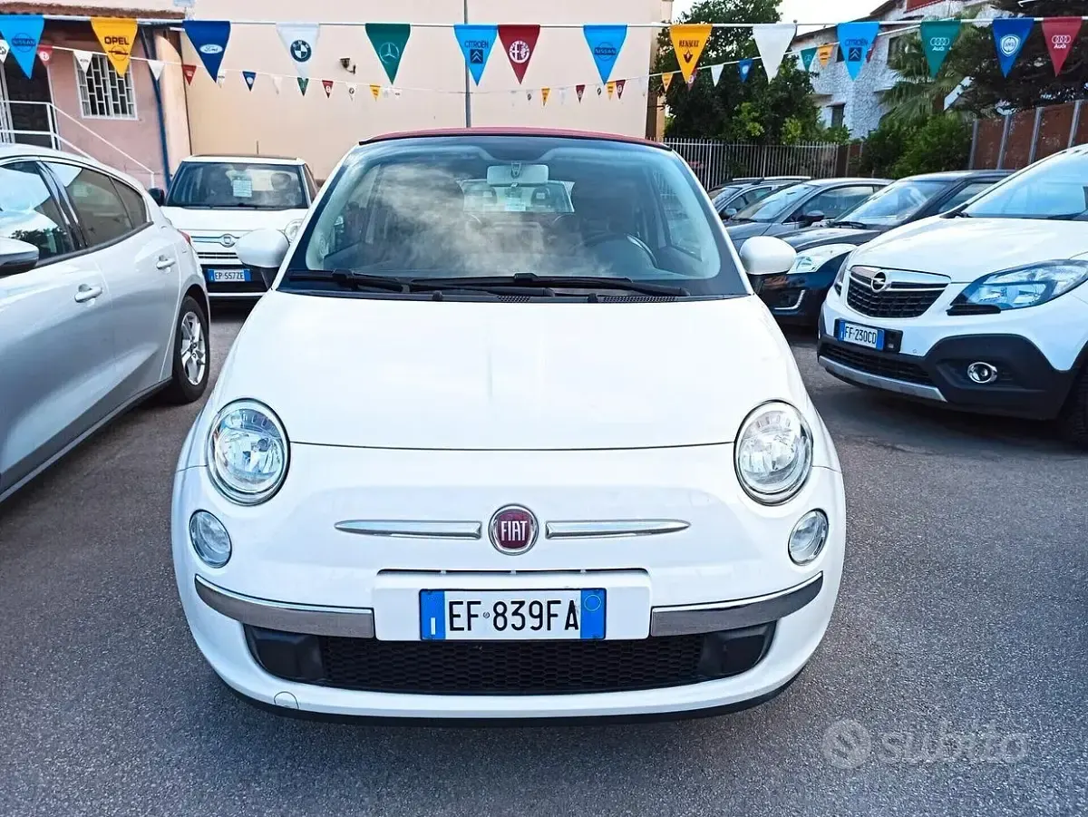 Begagnad Fiat 500C Lounge 69 HK (50 kW) 2011 Vit Cab