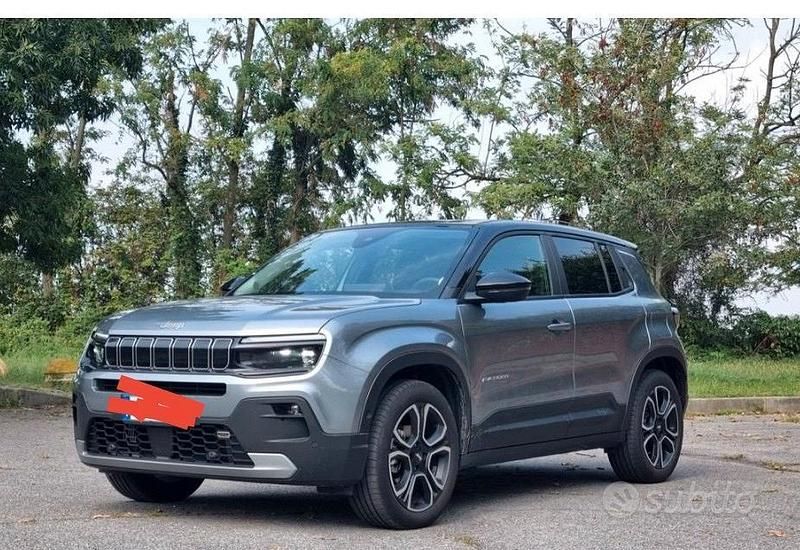 Usata Jeep Avenger Summit 101 CV (74 kW) 2023 Grigio SUV