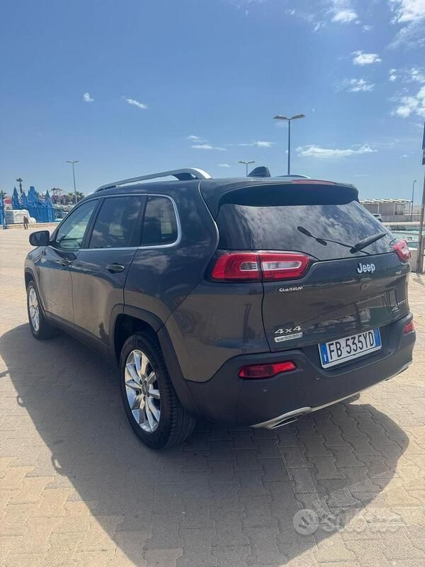 Usata Jeep Cherokee Limited 2016 Grigio SUV