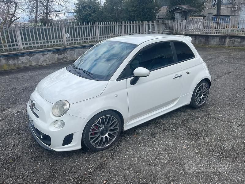 Usata Abarth 500 135 CV (99 kW) 2009 Bianco Berlina