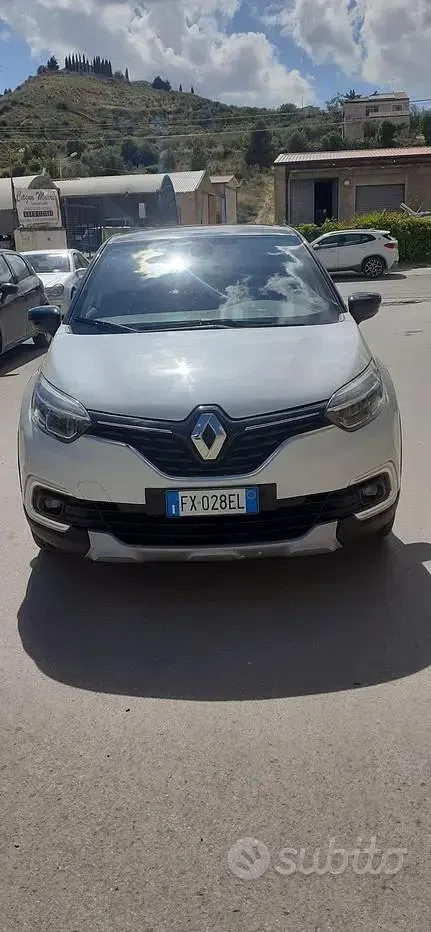Usata Renault Captur 90 CV (66 kW) 2019 Bianco SUV
