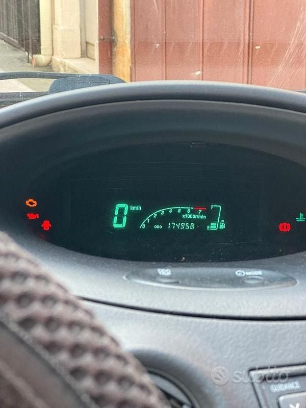 Usata Toyota Yaris 2005 Berlina