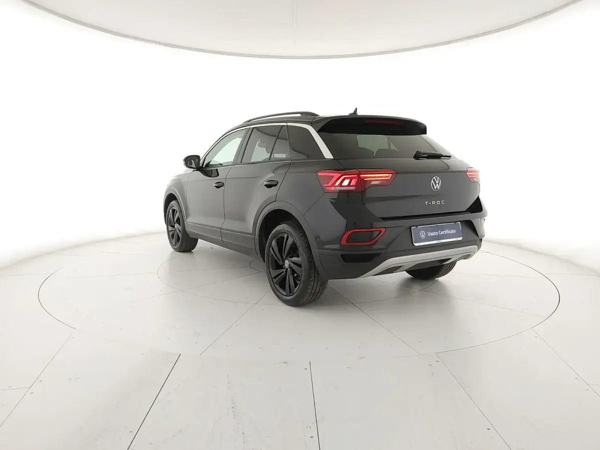 Usata VW T-Roc Sport 150 CV (110 kW) 2025 Deep black perlato SUV