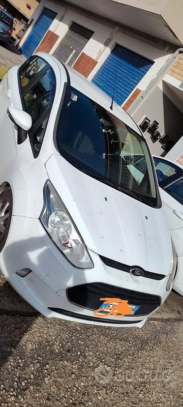 Usata Ford B-MAX Titanium 95 CV (69 kW) 2013 Bianco Monovolume