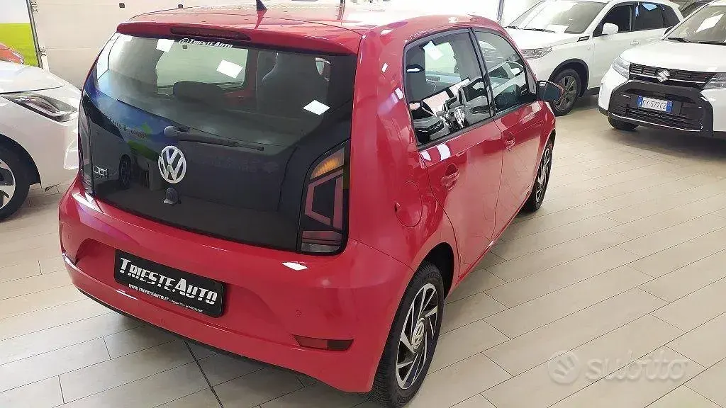 Usata VW up! move up! 60 CV (44 kW) 2019 Rosso Utilitaria