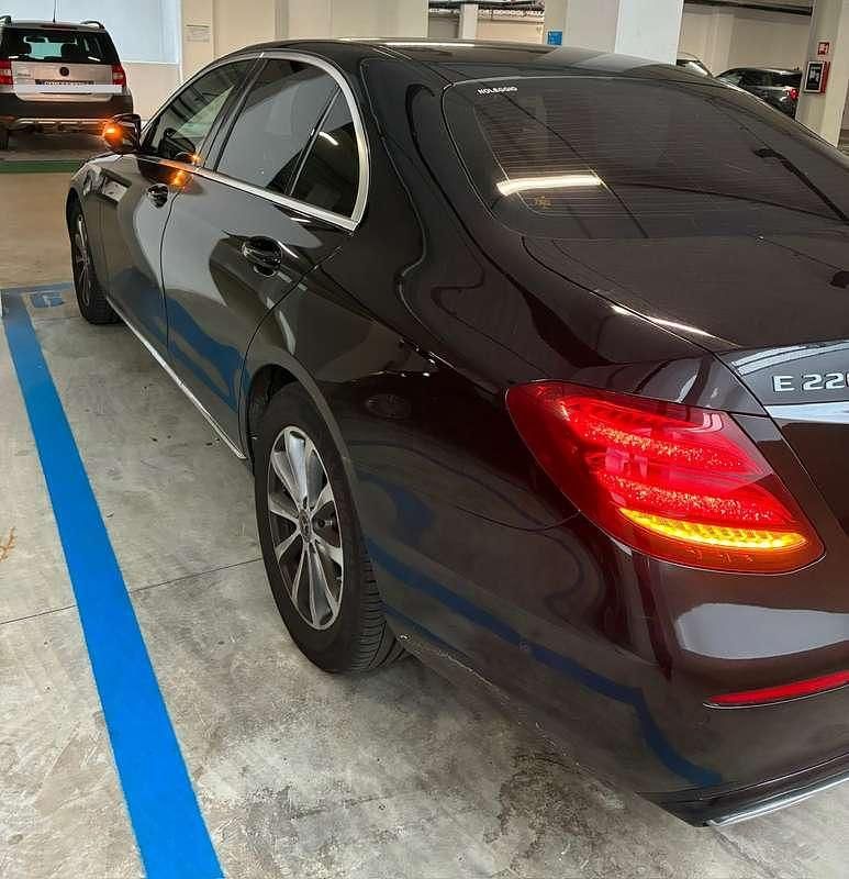 Usata Mercedes E220 Business 194 CV (142 kW) 2019 Nero Berlina