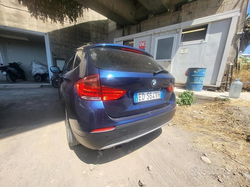 Usata BMW X1 177 CV (130 kW) 2010 Blu SUV