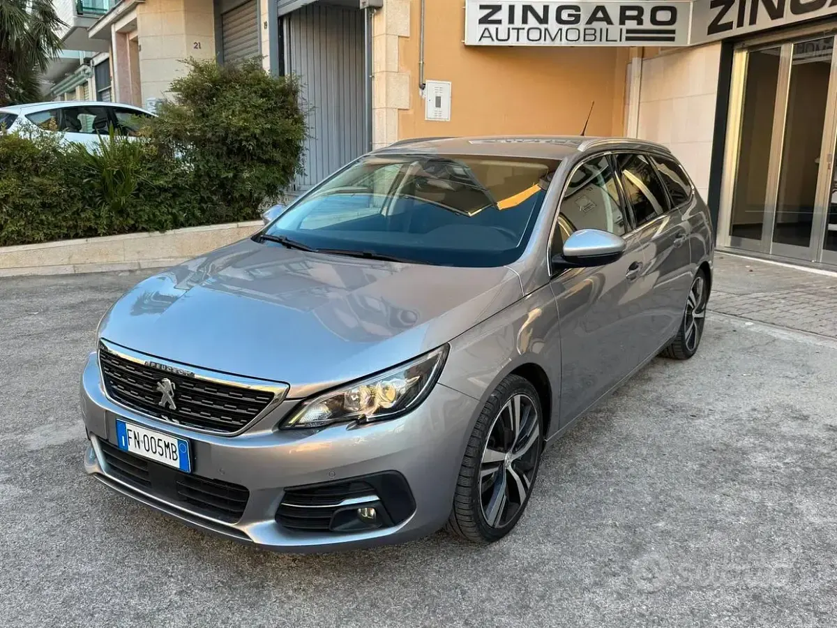 Usata Peugeot 308 Allure 120 CV (88 kW) 2018 Grigio Station wagon