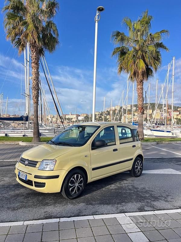 Usata Fiat Panda 54 CV (39 kW) 2010 Giallo Utilitaria
