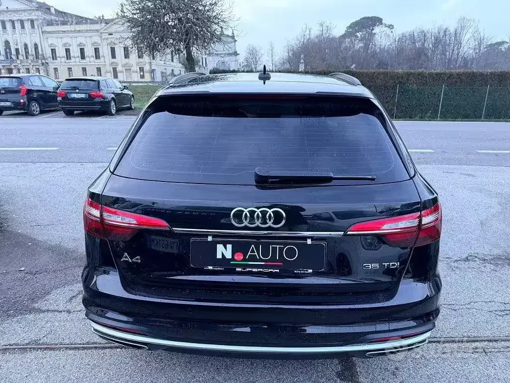 Usata Audi A4 Business 163 CV (119 kW) 2021 Nero Station wagon