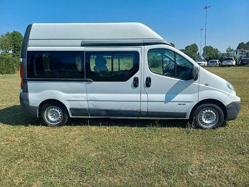 Usata Renault Trafic 115 CV (84 kW) 2010 Bianco Monovolume