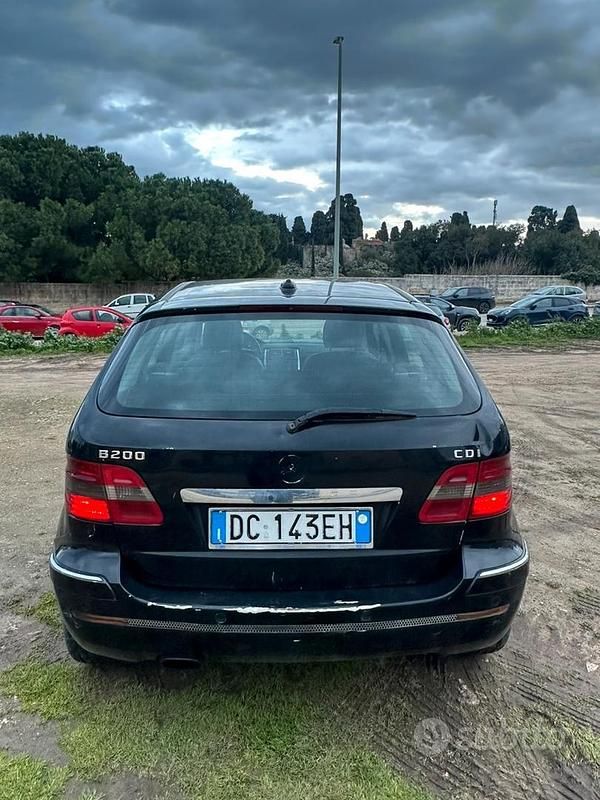Usata Mercedes B200 2006 Nero Monovolume