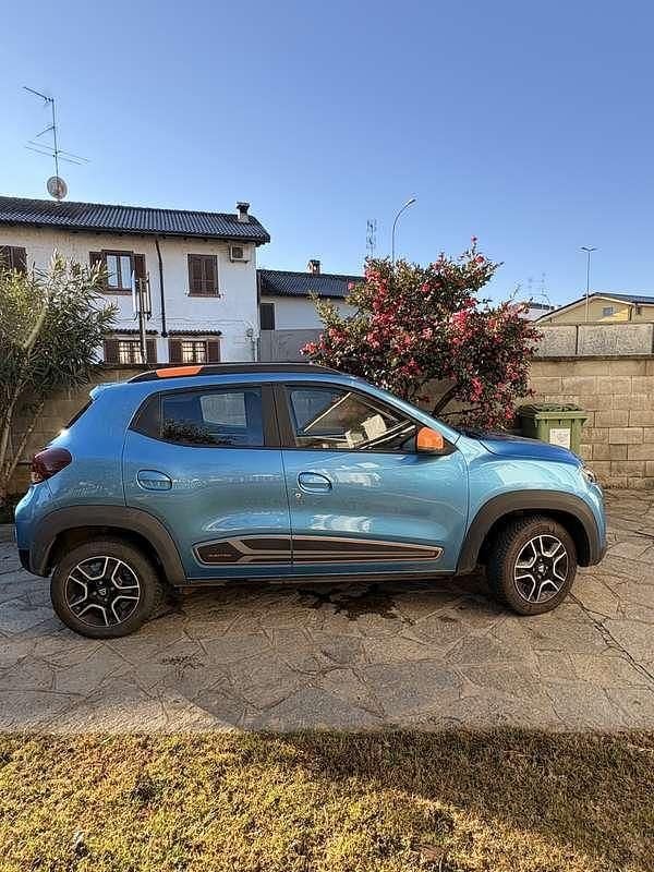 Usata Dacia Spring Comfort Plus 33 kW (45 CV) 2022 Blu/azzurro Utilitaria