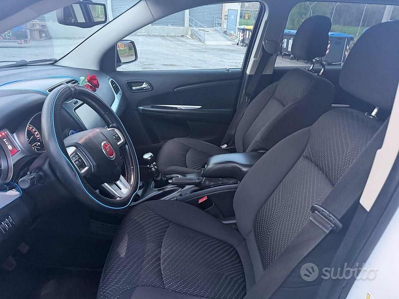 Usata Fiat Freemont 140 CV (102 kW) 2013 Bianco SUV