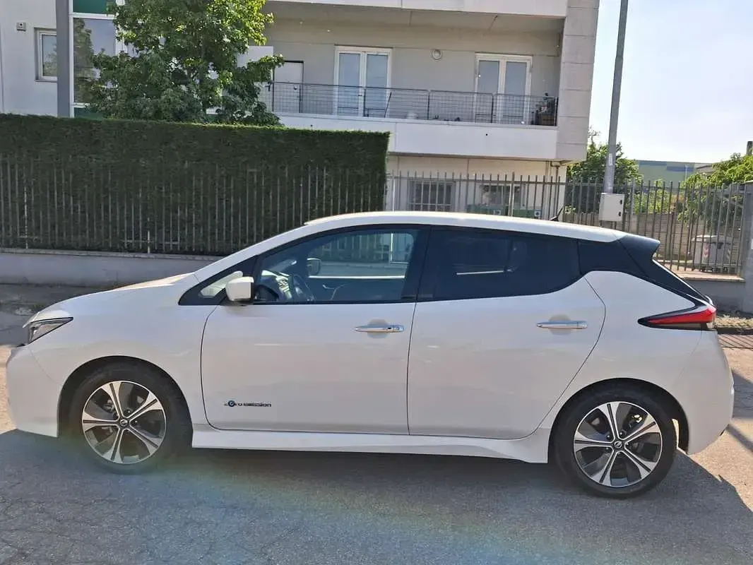 Gebraucht Nissan Leaf Acenta 89 kW (122 PS) 2020 Kleinwagen