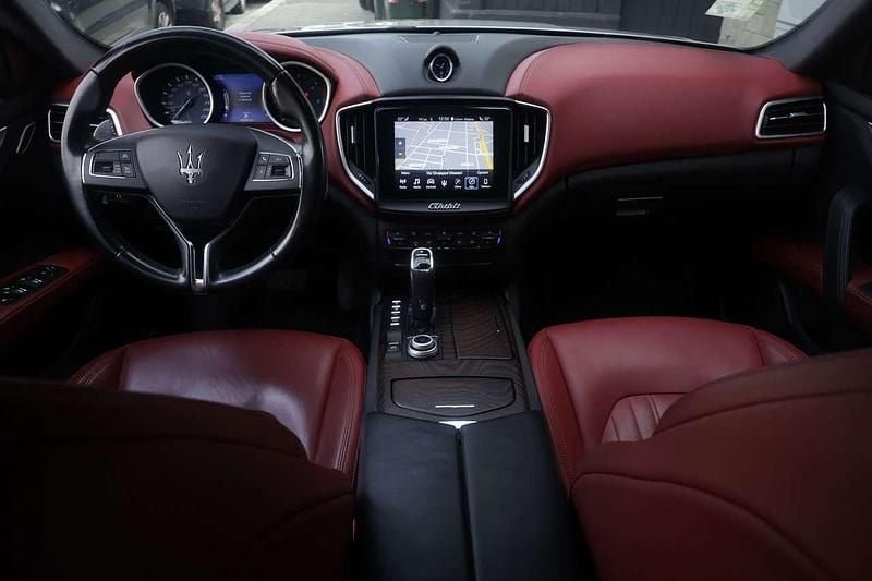 Usata Maserati Ghibli GranLusso 275 CV (202 kW) 2020 Argento Berlina