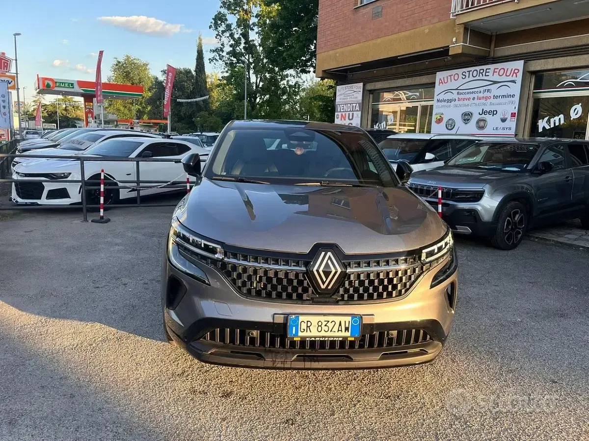 Usata Renault Austral Equilibre 130 CV (95 kW) 2024 Grigio SUV