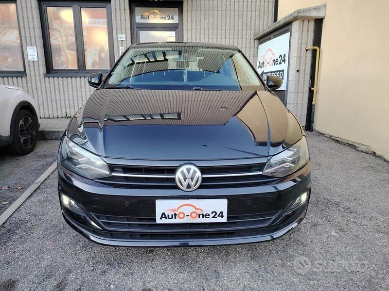 Usata VW Polo Comfortline 75 CV (55 kW) 2018 Nero metallizzato Berlina