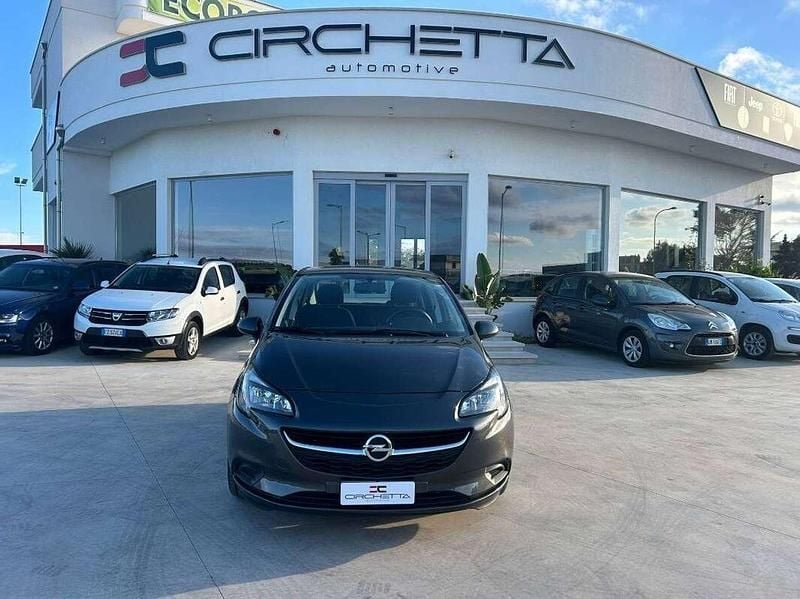 Usata Opel Corsa Cosmo 95 CV (69 kW) 2017 Grigio chiaro Berlina