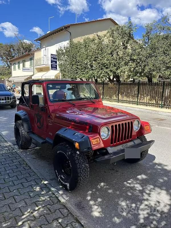Usata Jeep Wrangler 177 CV (130 kW) 2001 Rosso SUV