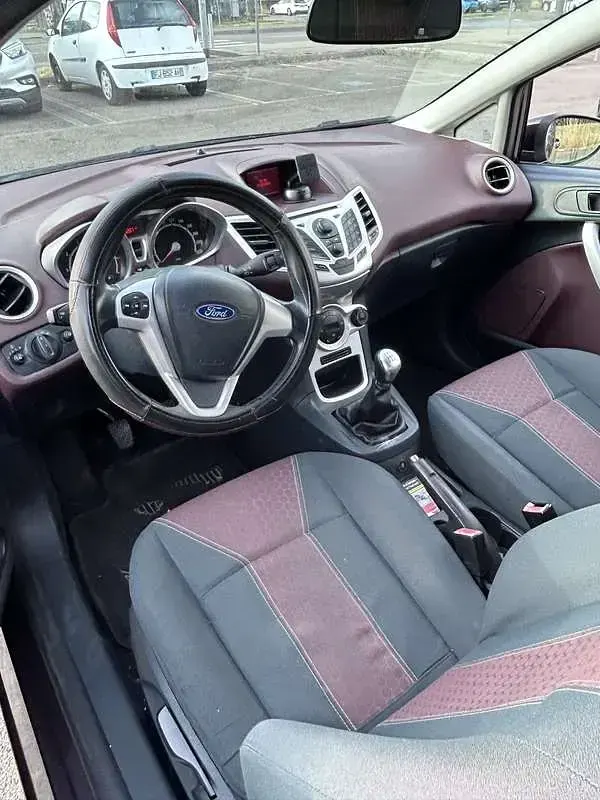 Usata Ford Fiesta Titanium 92 CV (67 kW) 2010 Berlina
