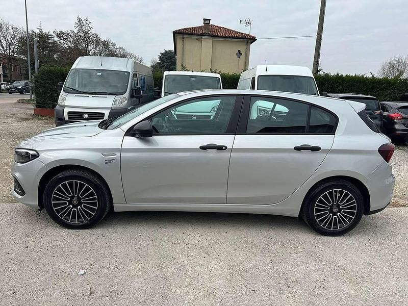 Usata Fiat Tipo Life 101 CV (74 kW) 2023 Argento Berlina