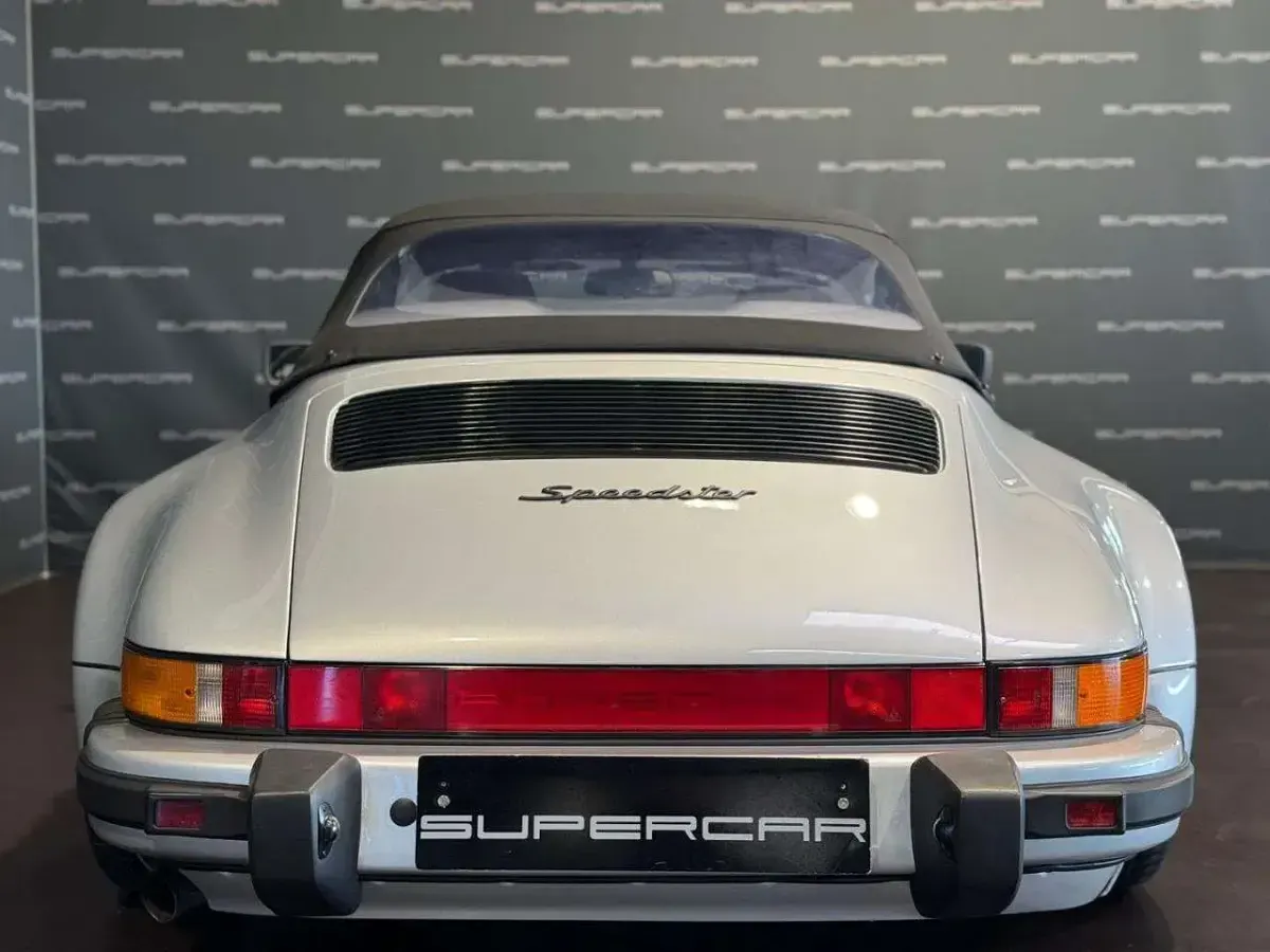Usata Porsche 911 Speedster 218 CV (160 kW) 1989 Argento Cabrio