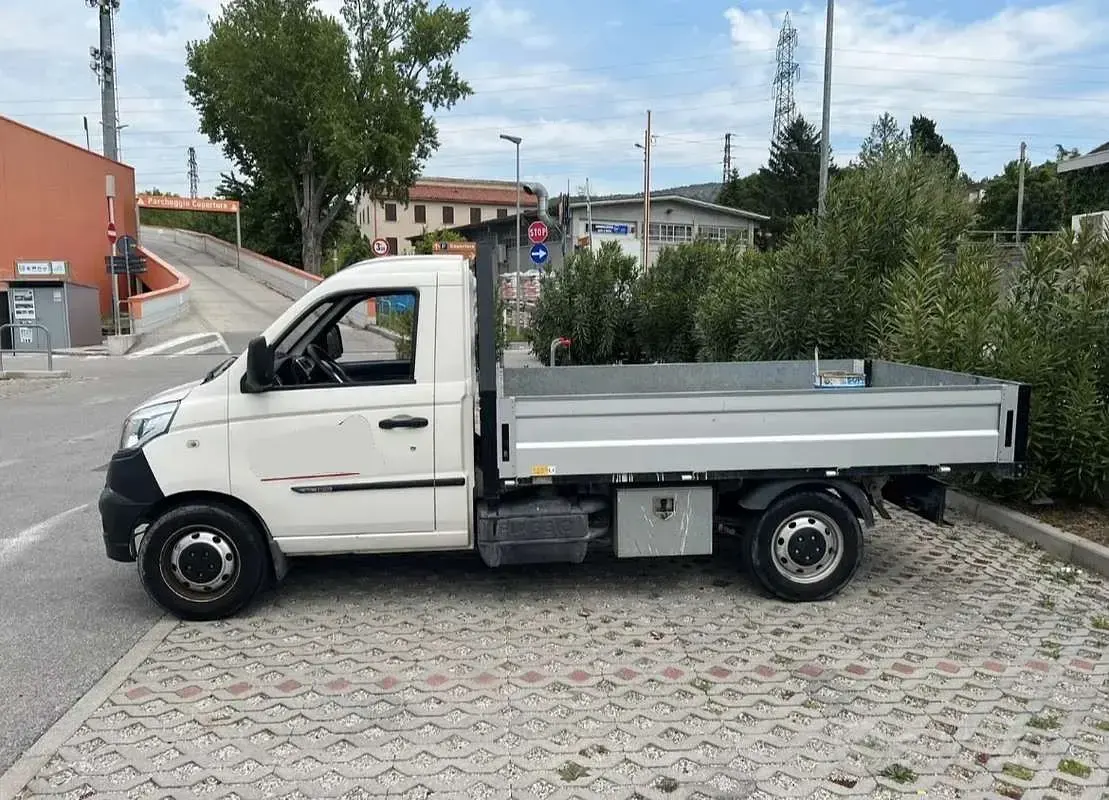 Usata Piaggio Porter 106 CV (77 kW) 2021 Bianco